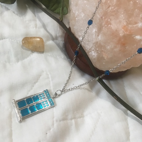 TARDIS Doctor Who Fanmade Necklace - Picture 4 of 6